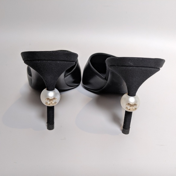 SOLD Chanel Black Leather Mule Pearl Heels - Picture 2 of 5